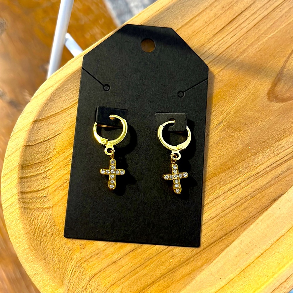 Revolving pave and matte gold cross & 18k gold plated findings huggie hoops